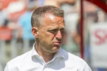 Van den Brom: 'Tegen Ajax was vernederend'