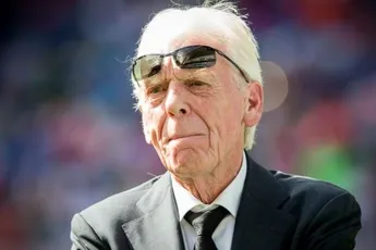 Jarige Beenhakker benoemd tot bondsridder