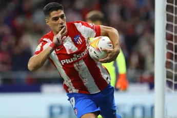 Suárez verlaat Atlético Madrid transfervrij en neemt afscheid van fans