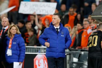 'Van Gaal voert drie wijzigingen door in opstelling Nederlands elftal'
