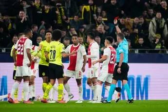 Hummels woedend op scheidsrechter: 'Antony vertelde me zelf dat het geen rood was'