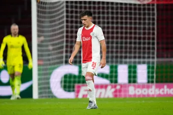 Vink analyseert de winnende treffer van AZ: 'Daar ging heel veel fout'