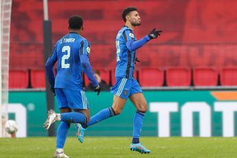 Rondom Ajax: Ziyech werd blij van 'gruwelijk' doelpunt Mazraoui