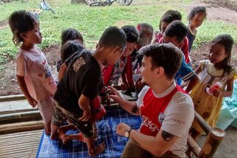 Ajacied in Indonesië: 'Ook al mijn Indonesische vrienden kregen een fascinatie voor Ajax'