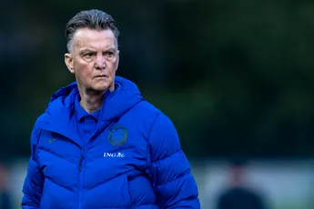 Van Gaal vertelt over zijn week met corona: 'Alles kunnen doen, alleen van een afstand'