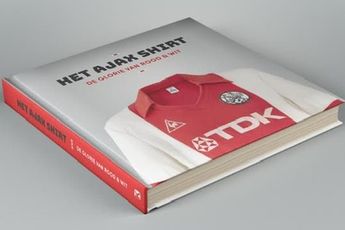 Het Ajax Shirt: De Glorie Van Rood En Wit
