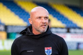 Schreuder vertrekt per direct als hoofdtrainer van PEC Zwolle