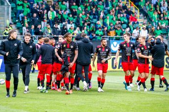 Excelsior wint knotsgek duel met ADO Den Haag en promoveert naar de Eredivisie
