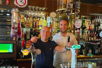 De Avonden, het Ajax-eetcafé met een rijke geschiedenis: ‘Cruijff is hier weleens komen eten’