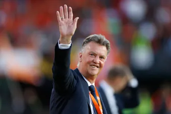 Van Gaal ziet vooruitgang bij het Nederlands elftal: 'In balbezit hebben we beter gespeeld'