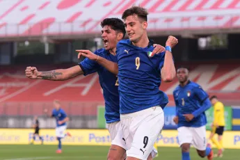 Rondom Ajax: Lucca welkom geheten op vluchthaven Schiphol