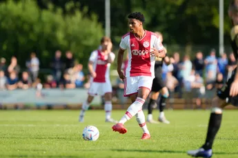 Ajax en Roda JC bevestigen transfer van Douglas