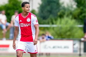 Ihattaren over familie Nouri: 'Enorme drive om me nu alleen nog maar op voetbal te focussen'