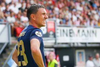 'Bij Ajax doen ze nu net of Berghuis niet meer op rechtsbuiten kan spelen'