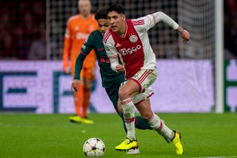 Ferdinand oneens met Sneijder: 'Dankzij Álvarez kan Ajax zijn favoriete spel spelen'