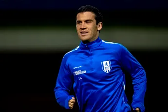 Clement ziet Ajax nog altijd als topploeg: 'Niet zo zwart-wit dat het opeens niet meer kan’