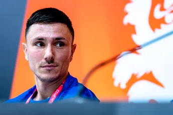 Driessen ziet Berghuis graag plaatsnemen naast De Jong: 'Neem niet aan dat Van Gaal dat doet'