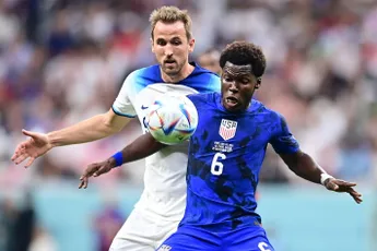 Engeland en Verenigde Staten delen de punten en houden alles open in Groep B