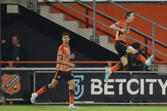 'Eiting en FC Volendam staan lijnrecht tegenover elkaar over lichten optie in contract'