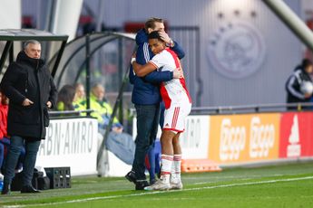 Uitblinker Vos gidst Jong Ajax met twee goals en een assist langs FC Dordrecht