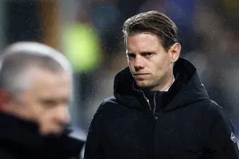 Ajax verlengt contract van Jong Ajax-trainer Vos; Rose schuift door als assistent
