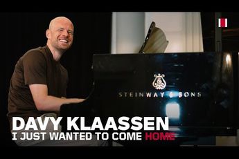 AJAX TV | Emotional Davy Klaassen playing piano and talking about his love for Ajax