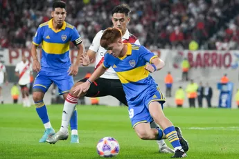 Geruchtenmolen: 'Ajax toont interesse in Argentijnse linksback van Boca Juniors'