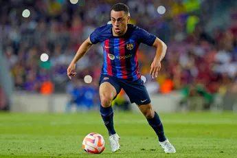 Naar verluidt: 'FC Barcelona overweegt contract Dest te ontbinden'
