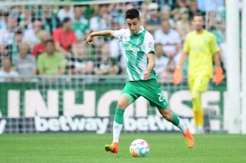 'Ajax laat wederom oog vallen op Werder-middenvelder Gruev'