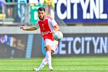 Mikautadze reageert op situatie bij Ajax: 'Ik speel niet op mijn eigen positie'