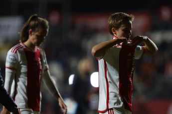 Bakker ondanks 'nerveuze' start Ajax Vrouwen: 'Enorm trots op tweede helft'