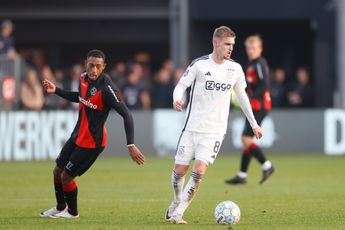 Jansen vergelijkt Ajax-middenveld met Feyenoord en PSV: 'Goede genade, wat een verschil'