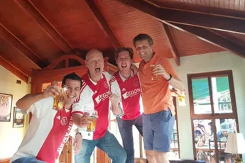 Fans over de Grens: ‘We noemen onszelf de Chile F-Side, de knuffelhooligans’