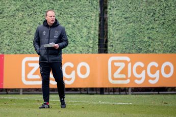 Bergkamp noemt discussie over jeugdopleiding 'interessant': 'Komen ook nu elk jaar twee spelers door bij Ajax'