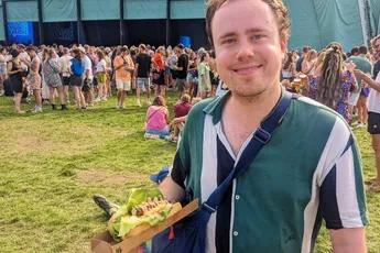 Onze Trots: ‘Ik ben zo zenuwachtig, ik ben een attractie op zich tijdens een wedstrijd van Ajax’