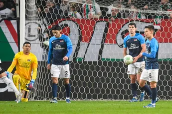 Tiental AZ uitgeschakeld in Conference League na nederlaag bij Legia Warschau