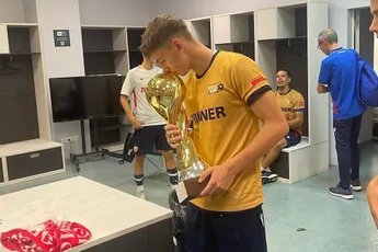 Ajax houdt Servisch toptalent Grujic (14) nadrukkelijk in de gaten