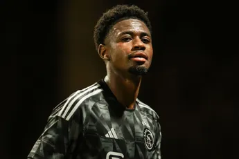 Kalokoh heeft geen haast: 'Nog een jaartje Jong Ajax zie ik wel zitten'