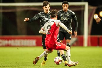 Vos tevreden over het spel van Jong Ajax en blij met Rijkhoff