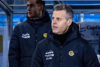Knutsen verwacht gelijkopgaande wedstrijd: 'Ajax is een ploeg met een bijzondere speelstijl'