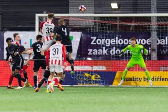 Jong Ajax maakt slechte beurt in Oss en gaat onderuit tegen hekkensluiter
