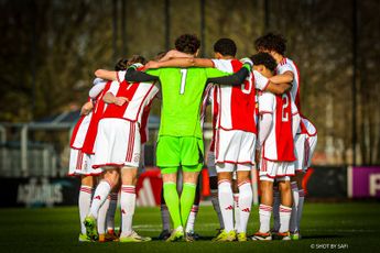 Ajax O18 doet goede zaken en wint eenvoudig van leeftijdsgenoten FC Utrecht