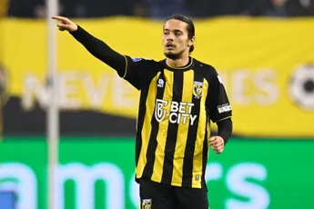 Geruchtenmolen: 'Ajax heeft interesse in door Vitesse gehuurde Moussa'