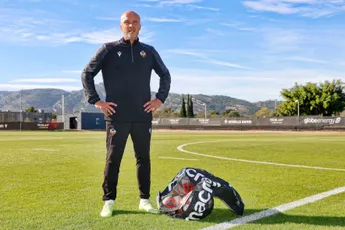 'Schreuder voorlopig niet in beeld als nieuwe hoofdtrainer Ajax'