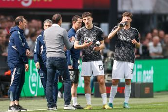 Van Duivenbode kritisch op Ajax' 5-4-1-systeem: 'Niet Ajax-waardig'