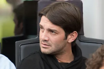 Chivu bevestigt onderhandelingen met Ajax: 'Hebben veel gesprekken plaatsgevonden'