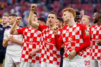 'Ajax-target Van den Berg laat Liverpool weten te willen vertrekken'
