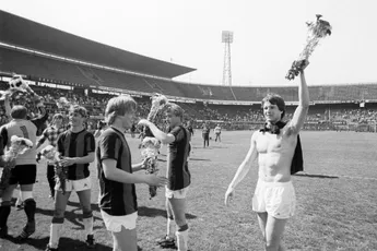 Lerby kende hardheid als voetballer: 'Mijn opvoeding was om mijn mannetje te staan'