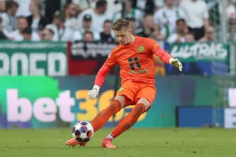 VI: Voormalig Ajacied Raatsie verkast naar gedegradeerd Excelsior