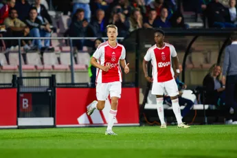 Ajax beloont 'groot talent' Steur met eerste contract tot medio 2027